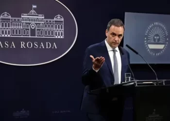 El Gobierno ha anunciado el cierre de dos organismos públicos y la desvinculación de 900 empleados