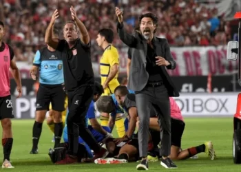Cómo pasó la noche Javier Altamirano tras convulsionar durante Estudiantes vs Boca