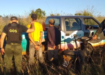 Sorprendieron y demoraron en pleno monte a dos hombres armados en Salto Encantado