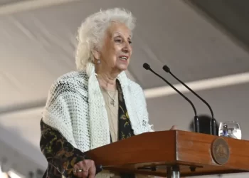 Estela de Carlotto denunció que tiene el teléfono intervenido: «No les conviene que hable»