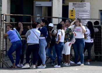 Tres reclusos muertos y seis heridos dejó motín carcelario en Ecuador