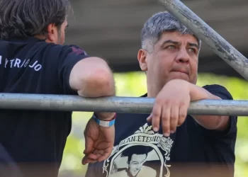 Pablo Moyano vuelve a amenazar con un paro general contra Milei