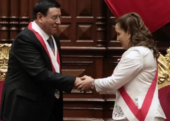 El Gobierno peruano promulga el retorno a la bicameralidad, a partir de 2026