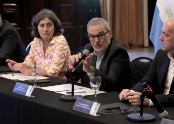 Primera reunión de ministros de Salud del país