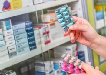 Laboratorios acordaron congelar precios de medicamentos por 30 días