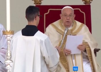 El Papa Francisco pide diálogo y reconciliación para resolver los conflictos globales