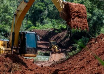 Vialidad de Misiones avanza con los trabajos en la terrada Ruta Provincial N° 212