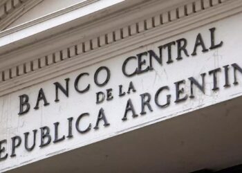 El Banco Central redujo otra vez la tasa de interés: al 70% anual