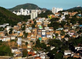 Índices de pobreza bajan en Brasil, según estudio local