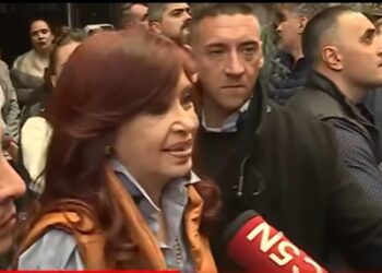 Cristina Kirchner encabezó un acto en el Instituto Patria en homenaje al cura Carlos Mugica