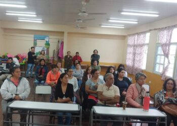 Emprendedores se capacitan en el rubro textil
