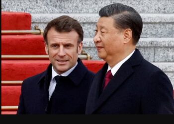 Xi Jinping comienza en Francia su primera visita a Europa en cinco años