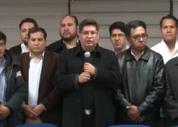 Acuerdo entre el Gobierno de Bolivia y transportistas para evitar huelga nacional