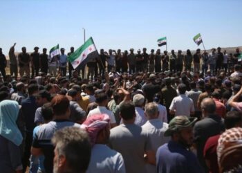 Turquía cierra sus fronteras con Siria tras oleada de violencia contra refugiados sirios