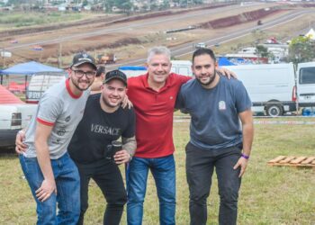 El público fierrero ya ingresa al autódromo para vivir el TC en Posadas