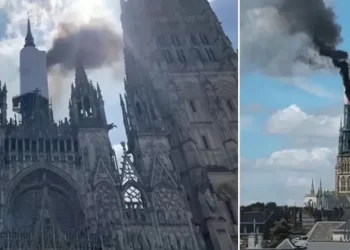 Francia: se incendió la catedral Notre Dame de Rouen