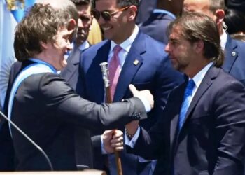 Milei recibe a Lacalle Pou en una conferencia sobre antiterrorismo