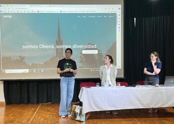 Capacitan a comerciantes de Oberá en atención al público y al turista