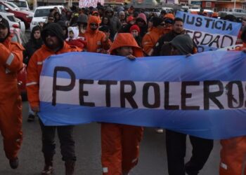 Petroleros anunciaron paro nacional por tiempo indeterminado desde mañana