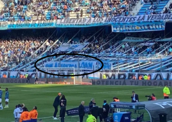 La hinchada de Racing se sumó al pedido para que aparezca Loan