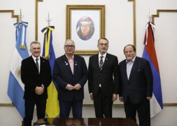 El gobernador Passalacqua recibió al embajador de Ucrania en Argentina