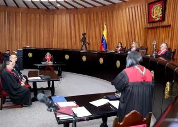Excandidatos presidenciales venezolanos comparecen ante requerimiento judicial del TSJ