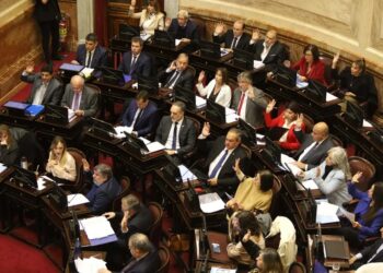 El Senado aprobó el proyecto que aumenta las jubilaciones y modifica su fórmula de actualización