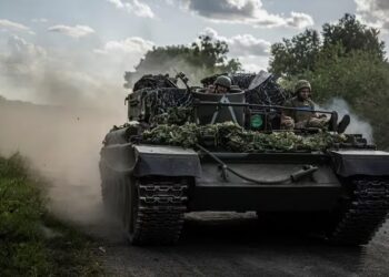 Putin vacía la frontera para contener la incursión de Ucrania en las regiones de Kursk y Belgorod