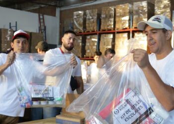 Paraguay: Proponen incluir información turística en kits escolares