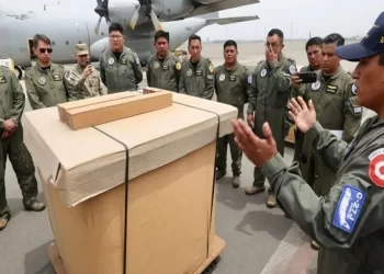 Llega ayuda internacional para combatir incendios forestales en Bolivia