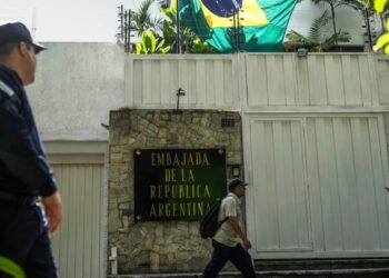 Venezuela revocó la custodia brasileña de la Embajada Argentina