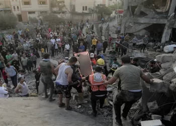 Ataque israelí en escuela de Jabalia causa otra masacre en Gaza