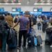 El paro de pilotos afectó a 185 vuelos y a más de 16 mil pasajeros en Aeroparque y Ezeiza