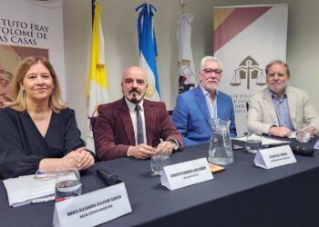 Juezas y jueces alzan la voz para defender los derechos sociales, económicos y ambientales