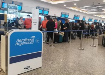 Aeronáuticos anunciaron un paro de 24 horas desde este viernes