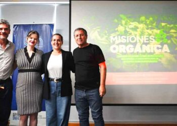 Destacan modelo productivo que prioriza la salud y el cuidado del ambiente