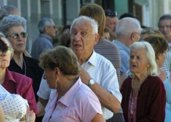 El Gobierno pagará un bono de $70 mil a jubilados en octubre