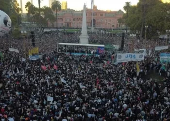 Universidades advierten nueva marcha tras anuncio de veto total a su financiamiento