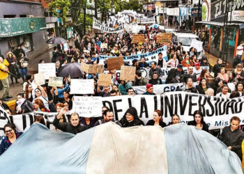 Universidades se movilizan contra el veto de Milei