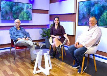 Carlos García Coni celebra 53 años al frente de Fórmula Tuerca y Todos los Deportes