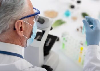 Descubren la célula que origina el cáncer de ovario más agresivo