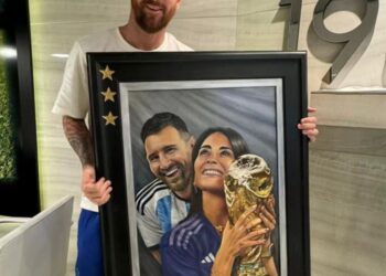 Obra de artista misionera llega a manos de Lionel Messi