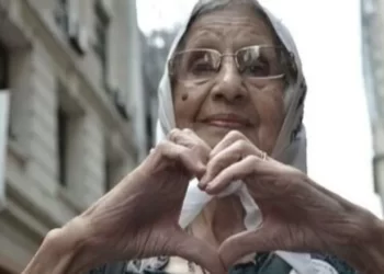 Falleció Mirta Acuña de Baravalle, fundadora de Madres y Abuelas de Plaza de Mayo