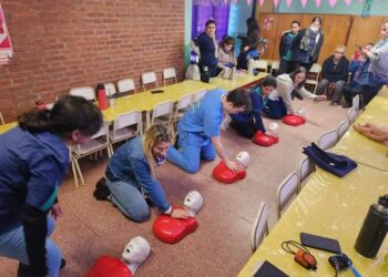 Durante el 2025 continuarán las capacitaciones de reanimación cardiopulmonar en Posadas