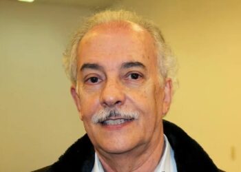Murió Norberto Alayón