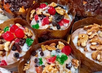 Venta de pan dulce para causas solidarias