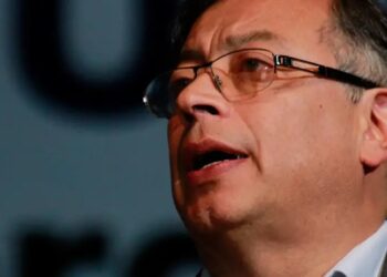 Presidente de Colombia pide al Congreso agilizar la reforma agraria