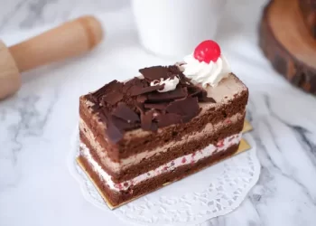 Pastelerías reinventan sus ofertas con porciones a medida