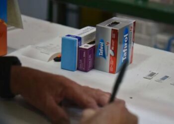 El PAMI recortó la entrega de medicamentos al 100% para jubilados