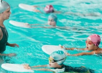 Enseñan seguridad acuática a niños en colonias de vacaciones de Posadas